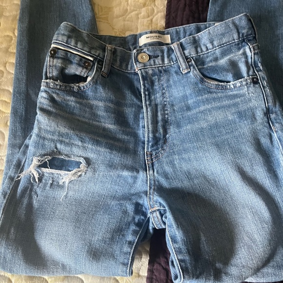 MOUSSY VINTAGE "Hammond" jeans in light wash distressed denim . - Picture 12 of 12